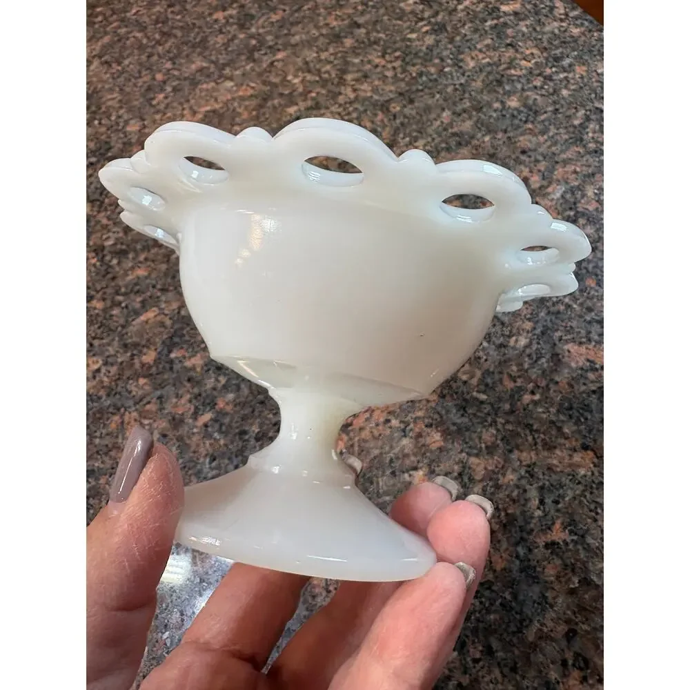 Vintage Anchor Hocking Old Colony Lace Edge Milk Glass Pedestal Candy Dish 5
